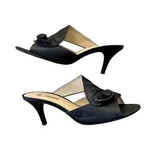 **SOLD** Rare J Renee Black Joslin Sandal, 11